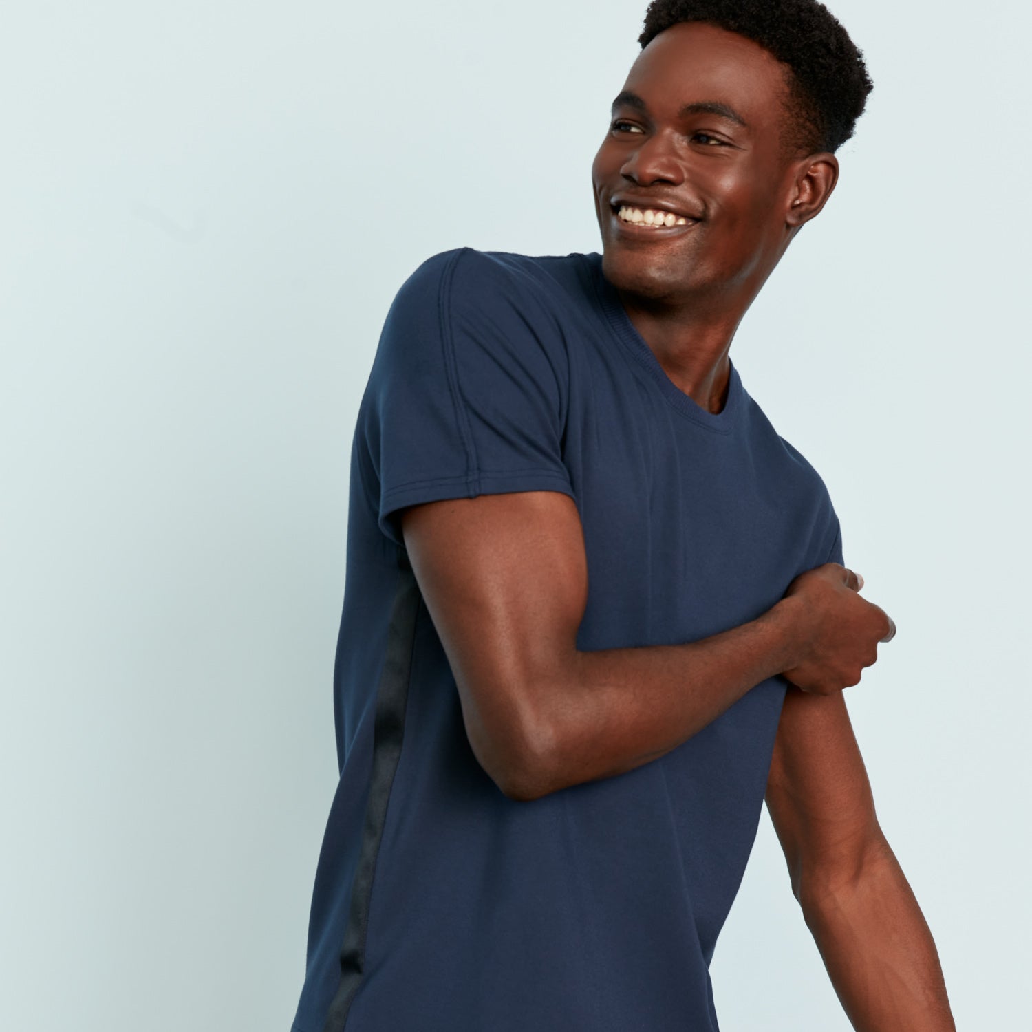 modelsizing1: Tope is 6’2” and wearing a medium. | type: men