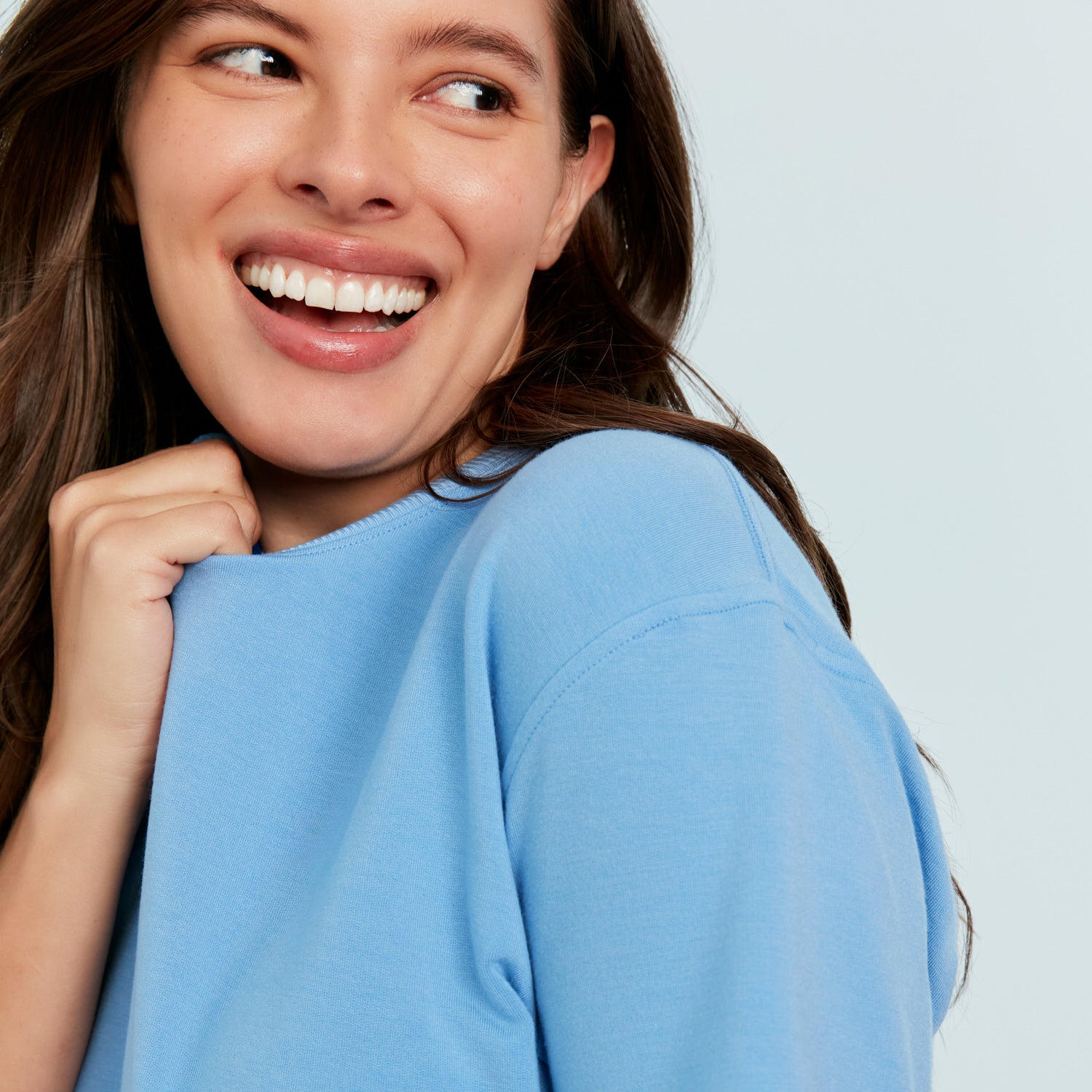 modelsizing1: Dana is 5’9” and wearing a medium. | type: women