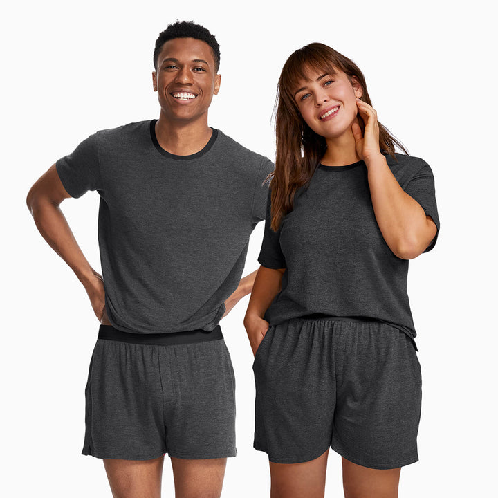 modelsizing1: Brandon is 6’0” and wearing a medium. | modelsizing2: Ekaterina is 5'9" and wearing a large. | type: unisex