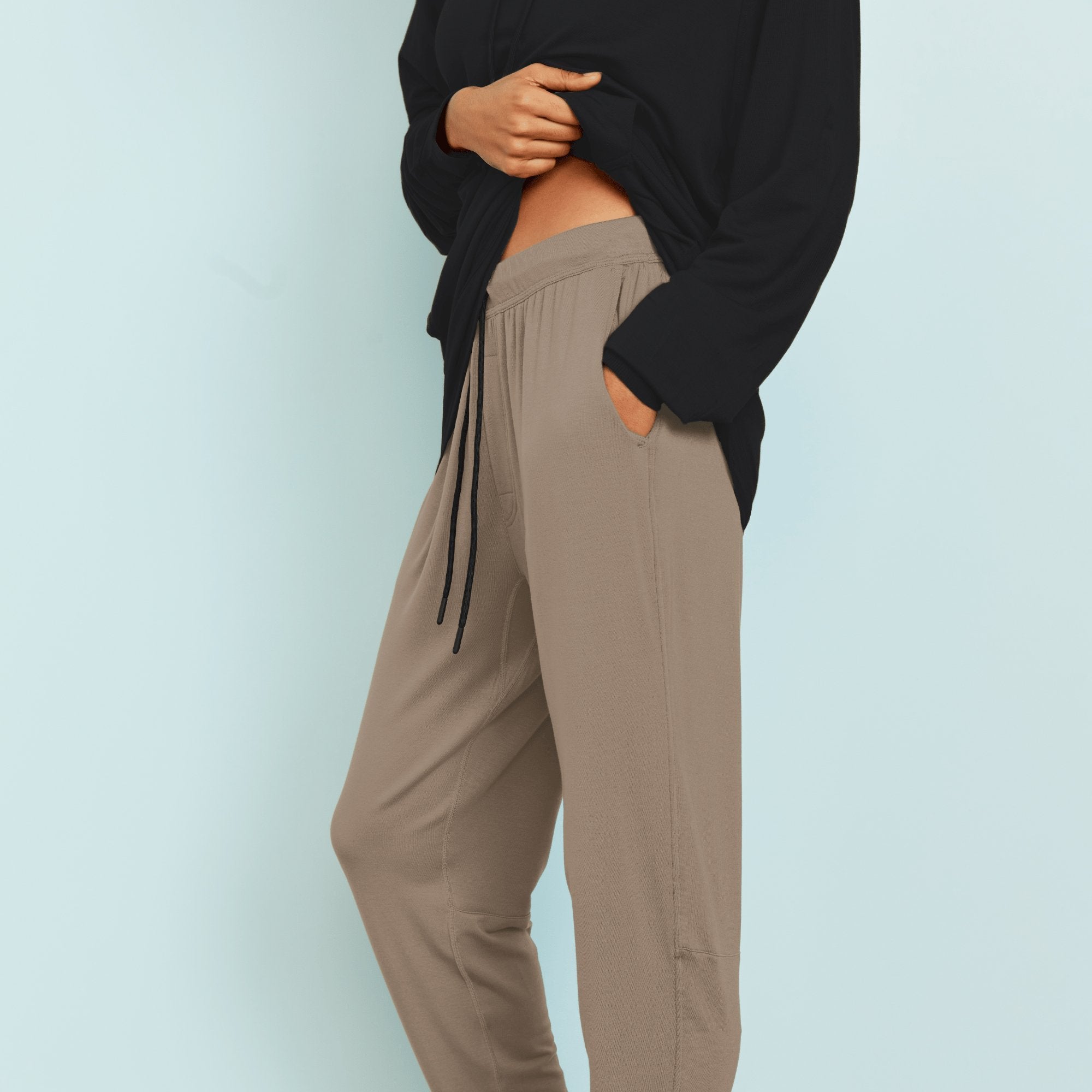 modelsizing1: Marisa is 5’8” and wearing a small. | type: women